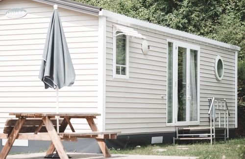 Olloy-sur-Viroin Ski Chalet | Chalet in Olloy-sur-Viroin Holiday Park