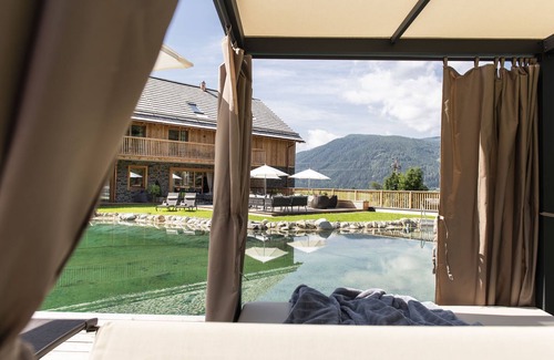 Tamsweg Ski Chalet | Chalet in Wölting with natural swimming pond