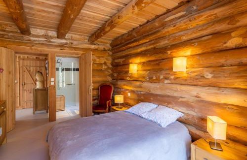 Saint-Martin-du-Puy House | Chalet l'Epicurien - Au calme avec grand jardin