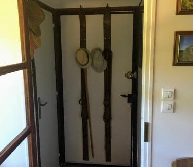 Saint-Jacques-des-Blats Ski Chalet | Chalet Lou Griou