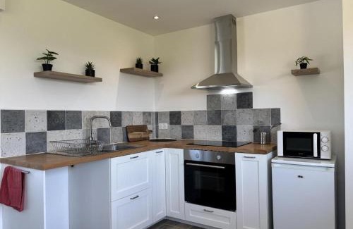 Marcillat-en-Combraille House | Chalet moderne et chaleureux à Marcillat-en-Combraille avec WiFi et parking - FR-1-489-582