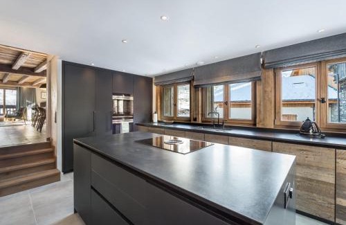 Le Raffort Ski Chalet | Chalet moderne avec jacuzzi et 5 chambres, proche télécabine et ski-bus, Méribel Le Raffort - FR-1-566-14