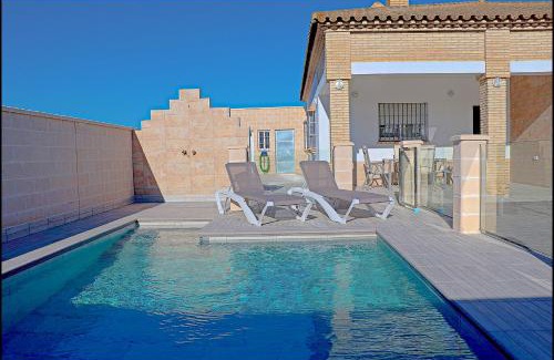 Campano Ski Chalet | Chalet Peñuelas con piscina