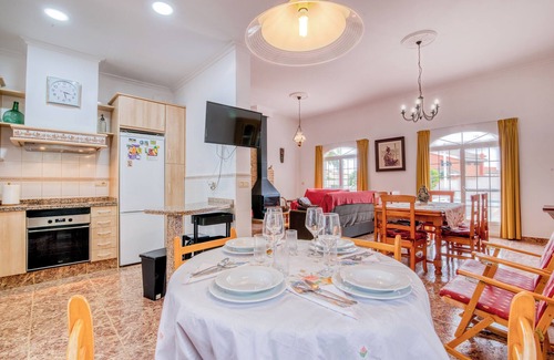 Benifayo Villa | Chalet "Villa Bonavista" with Pool and Wi-Fi