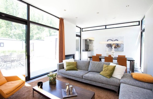 Velsen-Zuid House | Chalet with 3 bedrooms and a terrace