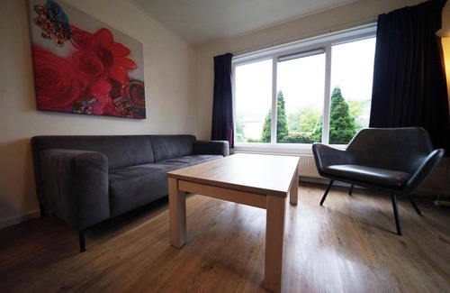 Velsen-Zuid House | Chalet with 3 bedrooms and a terrace