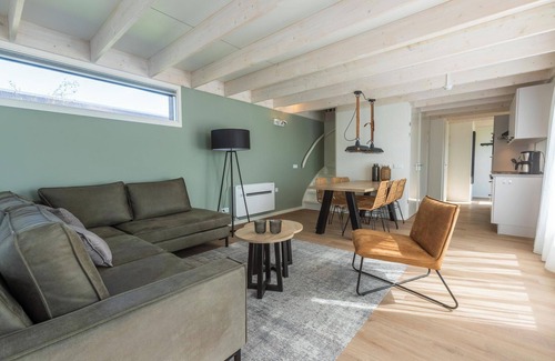 Cadzand-Bad House | Chalet with 3 bedrooms, bathroom and veranda