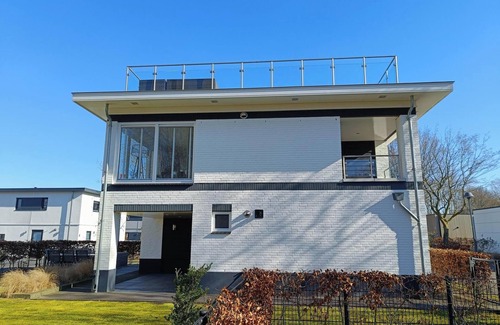 Hulshorst House | Chalet with 4 bedrooms and a terrace