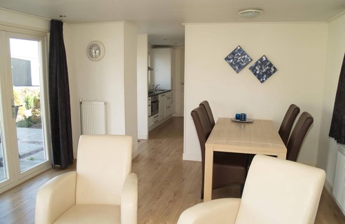 IJhorst House | Chalet with two bedrooms and a terrace