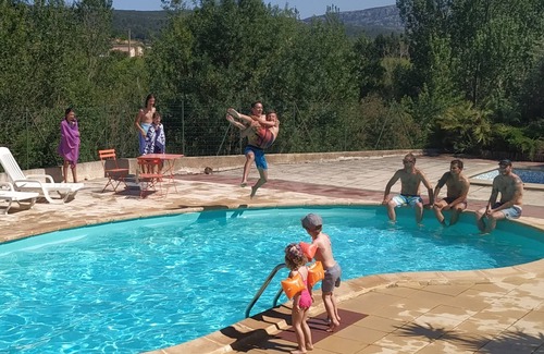 Tuchan Ski Chalet | Chalets & Bed & Breakfast for rent Up to 6 people