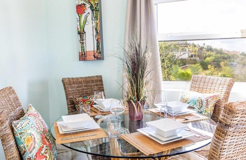 Ocean Point House | Chalk Sound Cottage with Pool Kayak