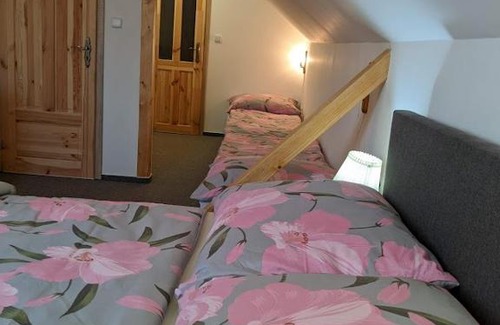 Dolni Bousov House | Chalupa u rybníka Střehom