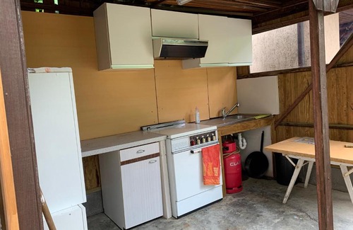 Saint-Amarin Bed & Breakfast | Chambre Arnica lit 140 wifi sdb partagée