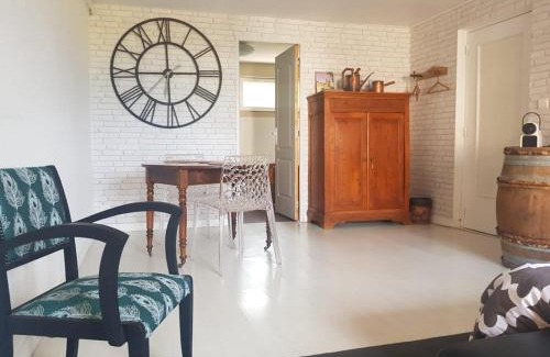 Fleurie House | Chambre au tonneau