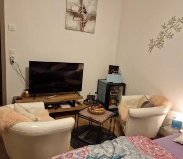 Boudry House | Chambre aux bord de l'Areuse