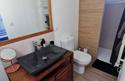 Le Cannet-des-Maures Bed & Breakfast | Chambre d'hôte Beach cottage in the heart of the Var, pool and jacuzzi