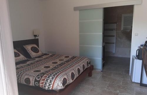 Alba-la-Romaine Bed & Breakfast | Chambre d hôte piscine spa