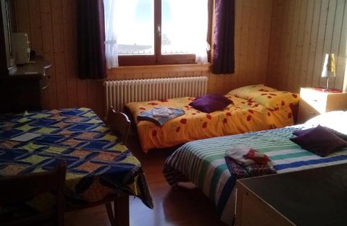 Les Ponts-de-Martel House | Chambre d'hôtes Petit Martel