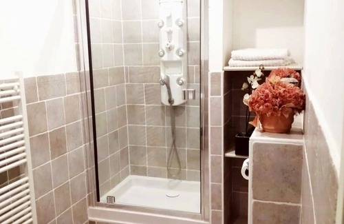 Arles-sur-Tech Bed & Breakfast | Chambre D'hôtes au Bord de la Rivière Avec vue sur la Montagne