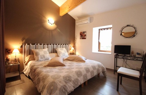 Vesseaux House | Chambre d'hôtes Le Mas du Moulin