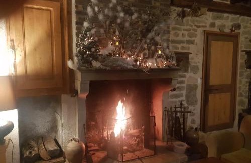 Sauvigny-le-Beureal Bed & Breakfast | Chambre d'hotes Ferme de la Forlonge