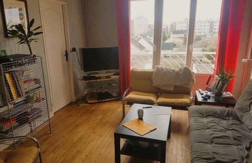 Les Champs Manceaux Bed & Breakfast | Chambre Dans un Quartier au Calme