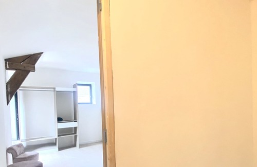 Allassac Bed & Breakfast | Chambre Dhôte Moderne et Confortable