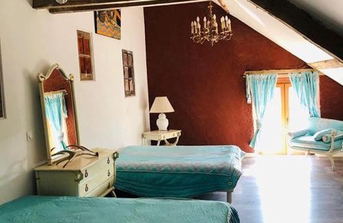 La Chapelotte Bed & Breakfast | Chambre familiale Élevage Girbal