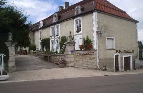 Colombey-les-deux-Eglises Bed & Breakfast | Chambres d'hotes la Fromagerie du Relais Postal Royal