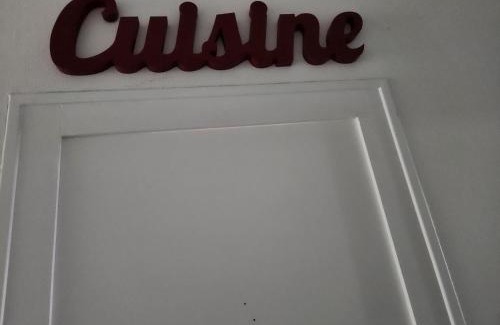 Chenac-Saint-Seurin-d'Uzet House | Chambre privée indépendante