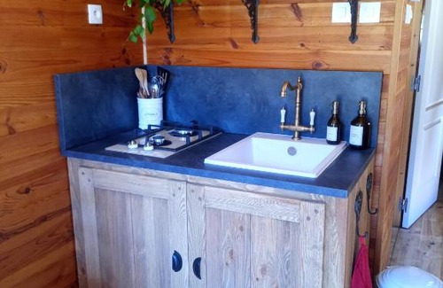 Boree Bed & Breakfast | Chambre Roulotte et bain norvégien Gite insolite et spa privatif