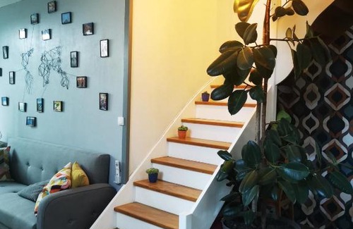 La Brousse House | Chambre terracotta à la campagne