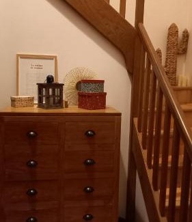 Frouville House | Chambre Vert Sauge, lit double 2 personnes, Maison en plein coeur du Parc Régional du Vexin