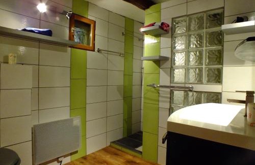 Rasey Bed & Breakfast | Chambres d'hôtes La Charmante