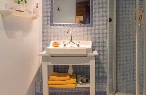 Monnieres House | Chambres d'hôtes - Topaze