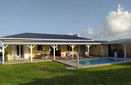 Anse-Bertrand Bed & Breakfast | Chambres d hôtes Villa Créoléna avec piscine à Anse Bertrand Guadeloupe