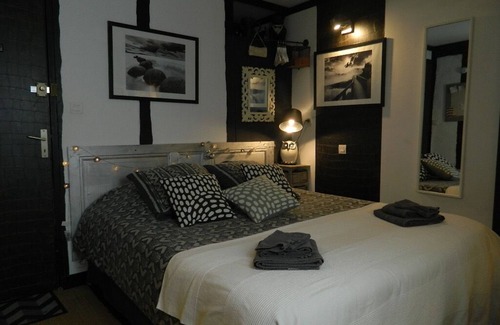 Saint-Maurice-Etusson House | Chambres dhotes La Fougereuse