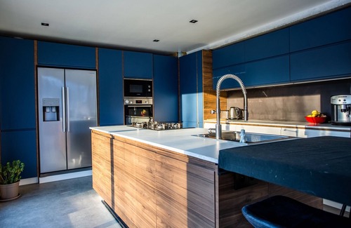 Passy Ski Chalet | Chamonix Valley Chalet with spectacular views, large open plan modern