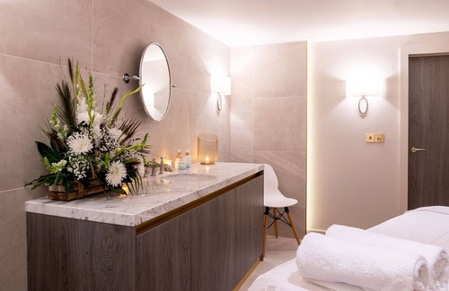 Clifton Hotel | Champneys Henlow