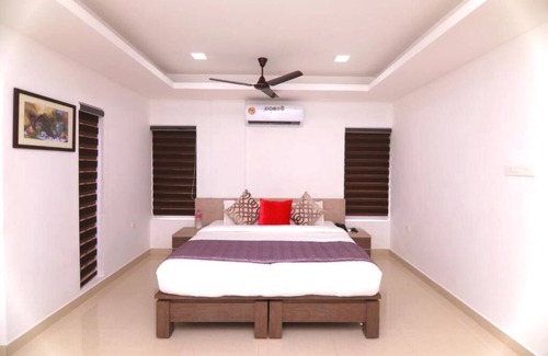 Kollam Hotel | Chandra Inn