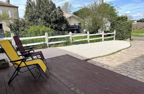 Saint-Sulpice-de-Faleyrens House | Charming vineyard guesthouse