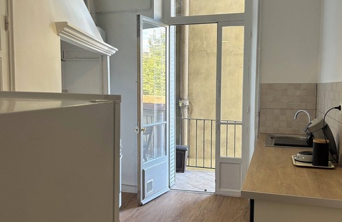 Saint-Giniez Apartment | Character apartment near Velodrome stadium, ideal for friends or family