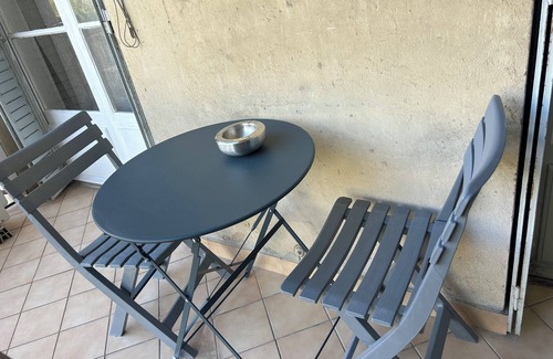 Saint-Giniez Apartment | Character apartment near Velodrome stadium, ideal for friends or family