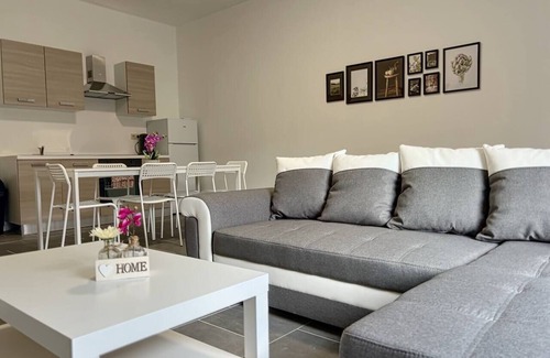 Ransart House | Charbex 4 Brussels-Charleroi-Airport