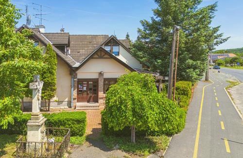 Vas County House | Charlie Vendégház