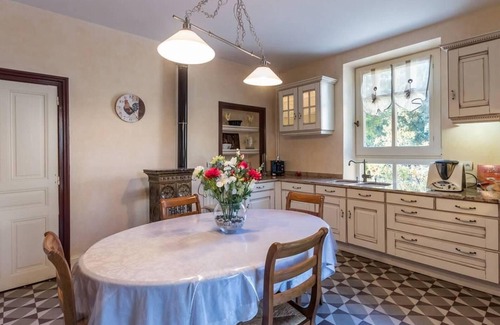 Fougerolles-Saint-Valbert Cottage | Charming house with private pond and covered pool