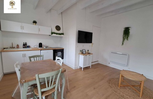 Le Pont-Chretien-Chabenet House | Charmante Maisonnette Rénovée - 5 min d'Argenton Sur Creuse