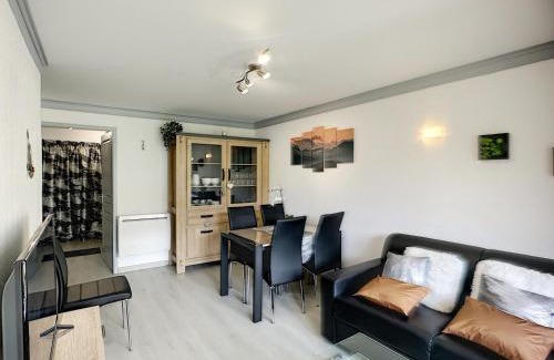 Les Bruyeres Apartment | Charmant 3 Pièces Rénové, Ski aux Pieds, Balcon Sud, 6 Pers. – Les Bruyères, Rés. Valmonts, 3 Flocons Or - FR-1-178-322