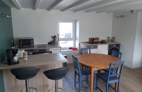 Ergue-Gaberic Apartment | Charmant Petit T2, à Proximité de Quimper