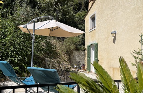 Falicon Apartment | Charmant Studio Loft Independant Dans Domaine Sécurisé Très Calme